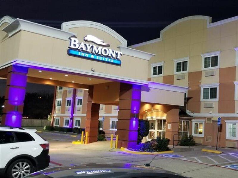 Baymont By Wyndham Dallas/ Love Field Exterior photo