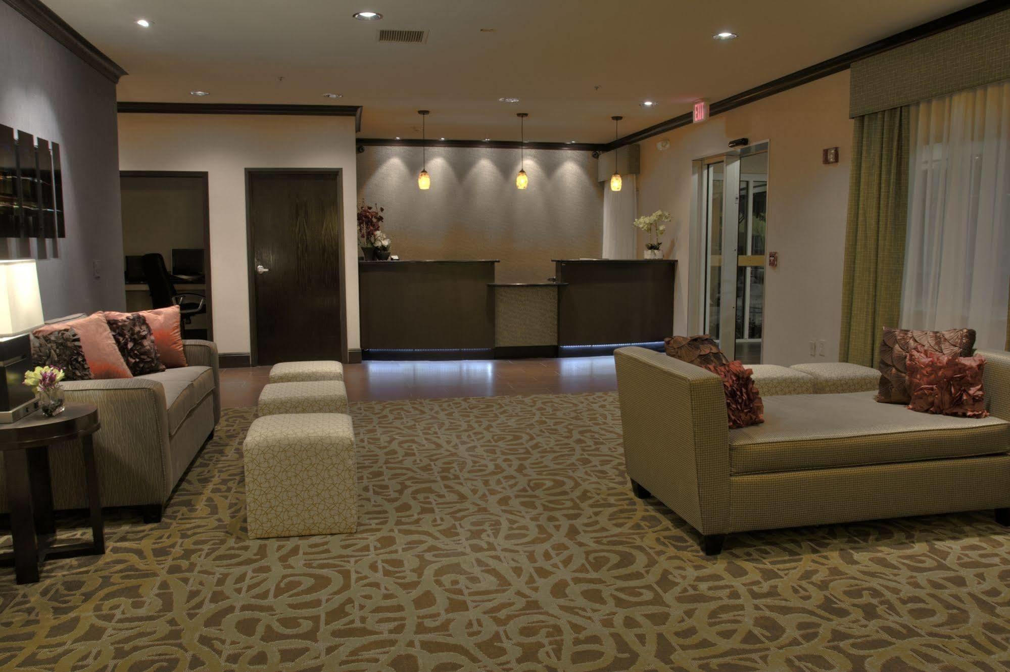 Baymont By Wyndham Dallas/ Love Field Exterior photo